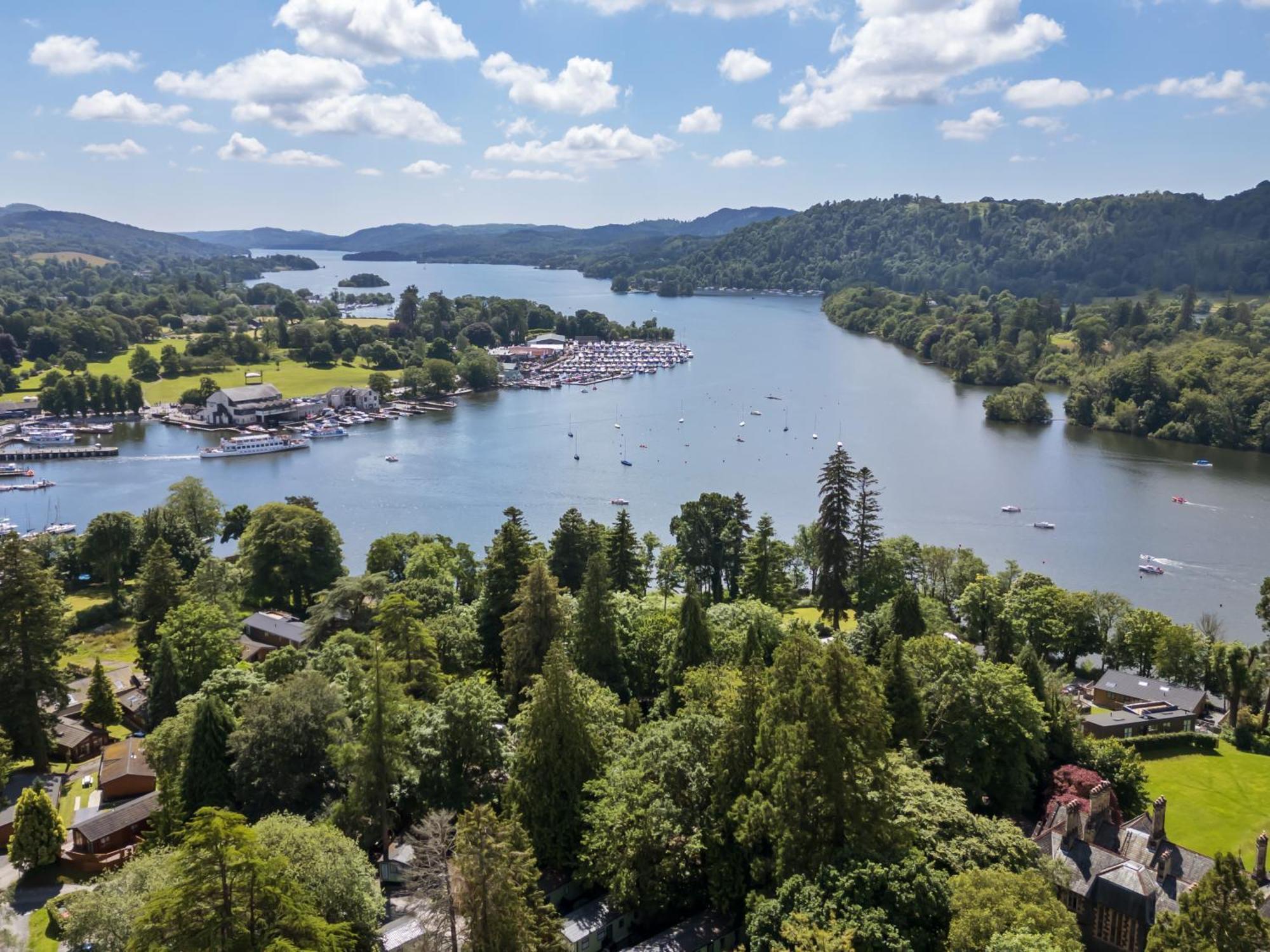 Loubi'S Lakeside Lodge Уиндермир Экстерьер фото